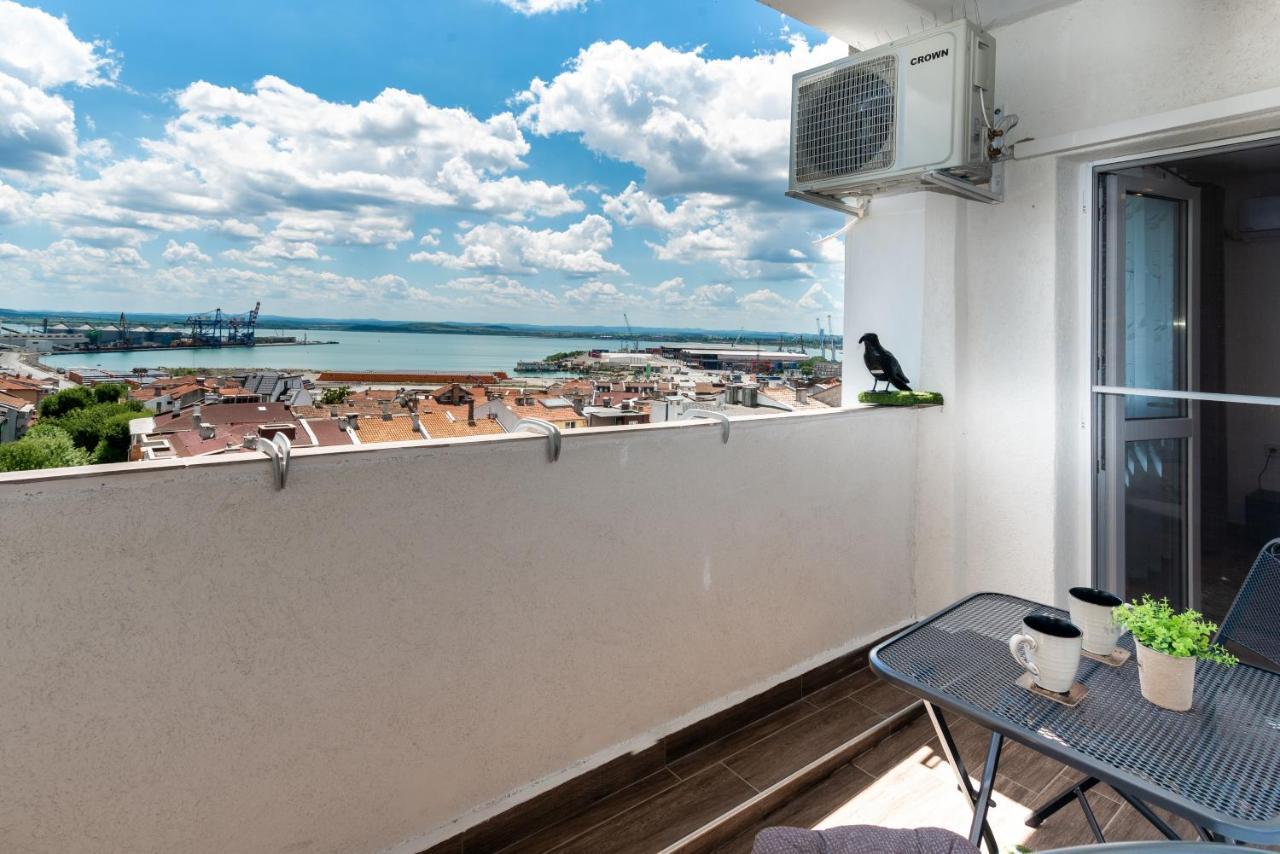 Апартамент За Гости Во1 Burgas Extérieur photo